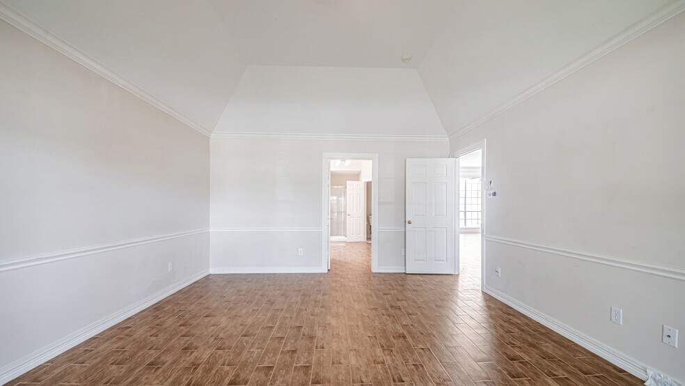 Building Photo - 3211 Prosperity Dr