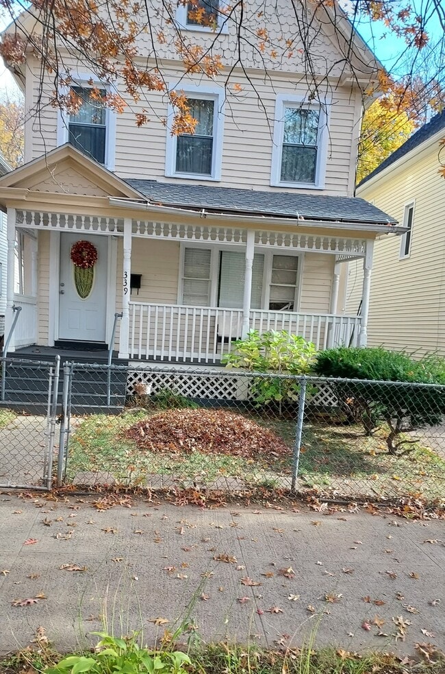 Building Photo - 339 Shelton Ave