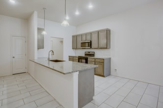 Building Photo - "Charming 3-Bedroom Retreat with 2 Full Baths in Wolfforth - 1465 Sq Ft of Comfort!"