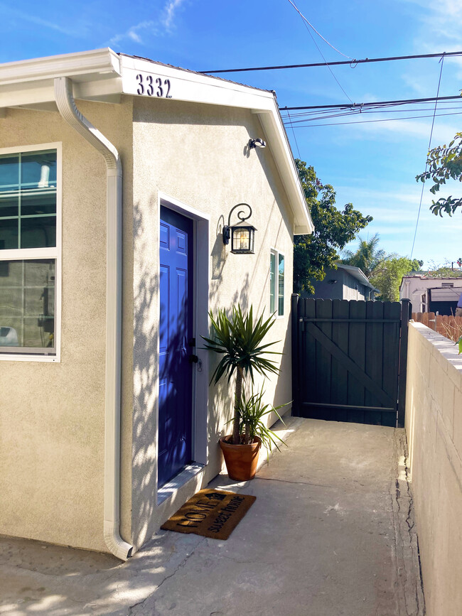 Building Photo - 3332 Thorpe Ave