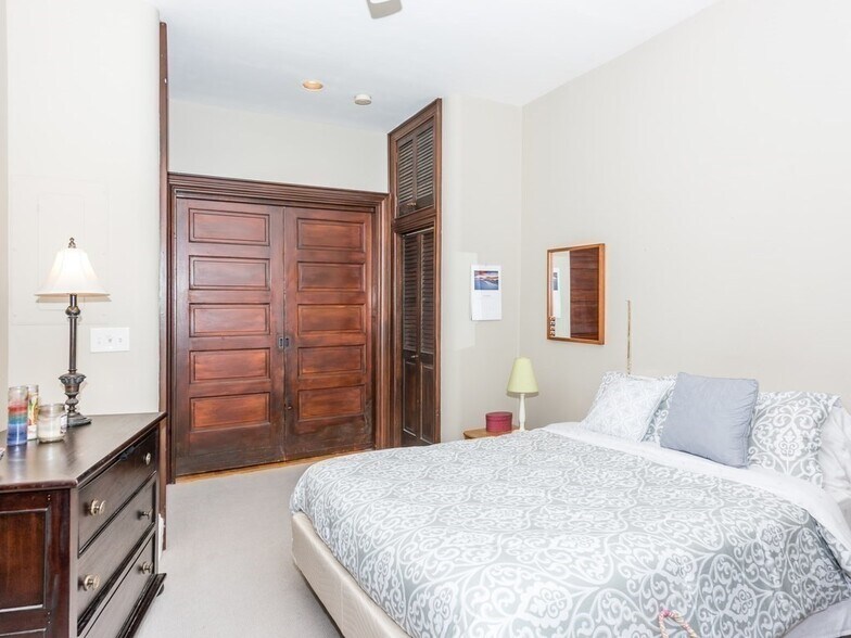 Building Photo - 48 Appleton St