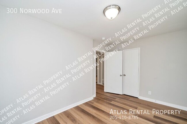 Building Photo - 300 Norwood Ave