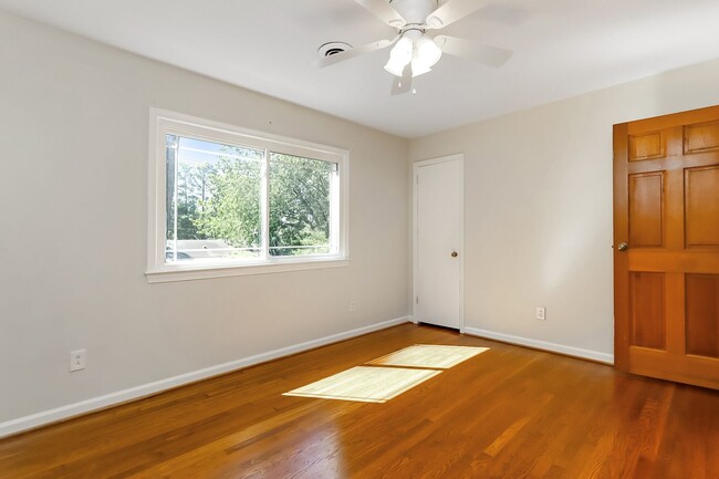 Building Photo - 120 Kohler Crescent