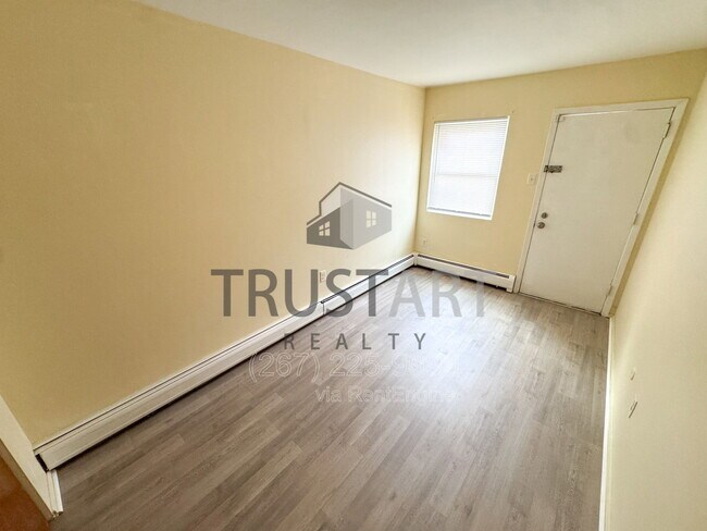 Building Photo - 6020 Hegerman St