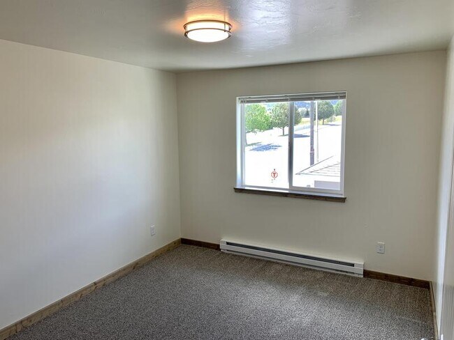 Building Photo - 810 Gibbon St