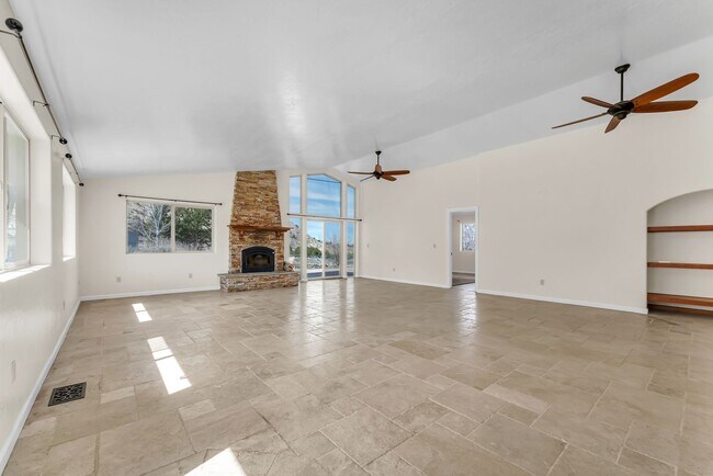 Building Photo - 155 Pioche Rd