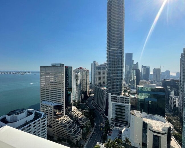 Building Photo - Unit 3407