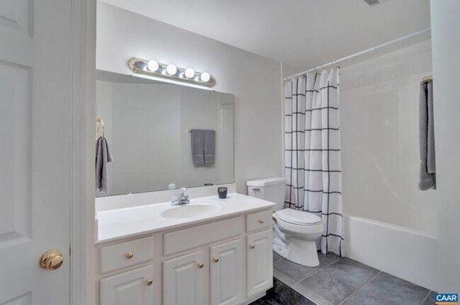 Building Photo - Beautiful 4BR, 3.5 Ba home in Forest Lakes South on a cul-de-sac