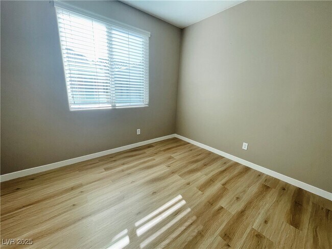 Building Photo - 5358 Panaca Spring St