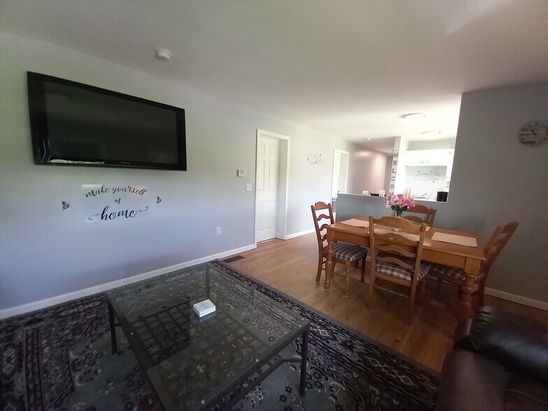 Dining Room/Living Room - 83 Mott Rd