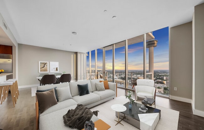 Building Photo - 610 E Market-185.9