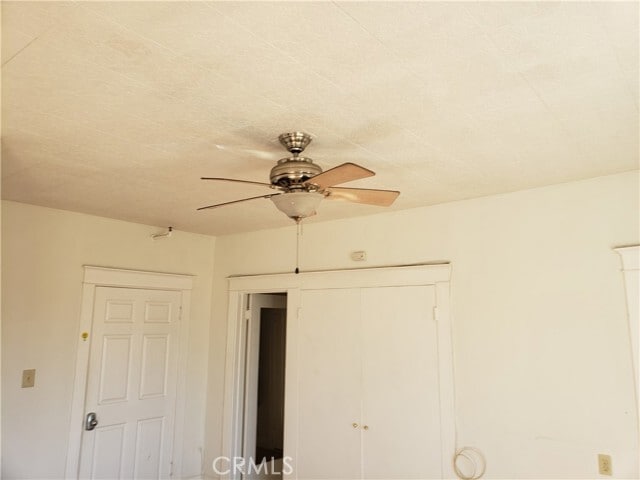 Building Photo - 323 W 4th St