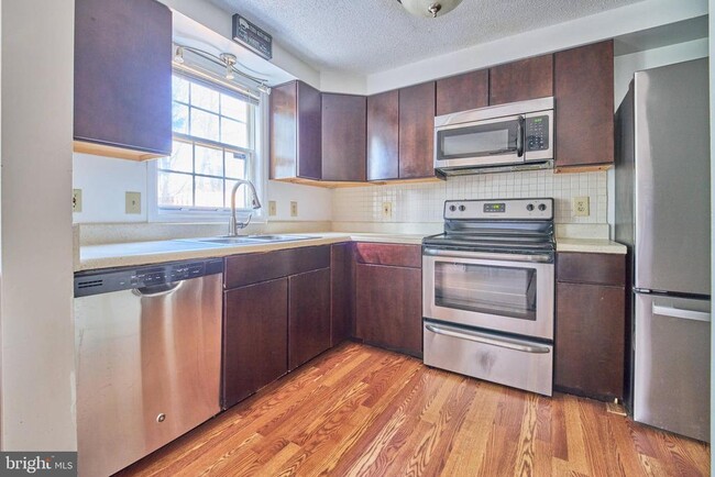 Building Photo - 1756 Jacobs Meadow Dr