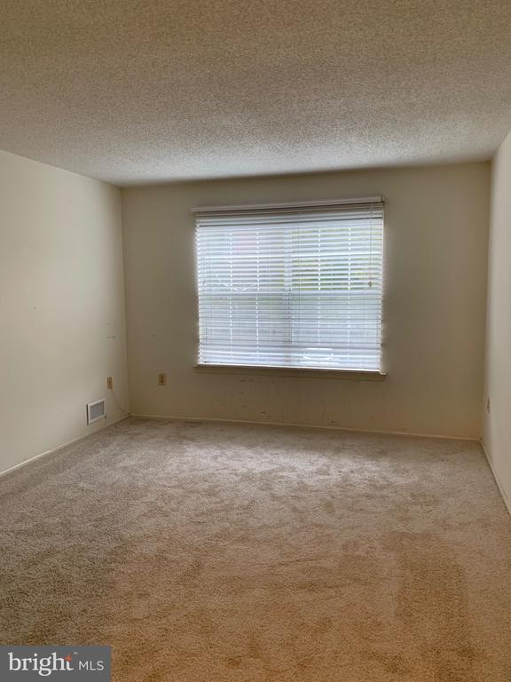 Building Photo - 57 Juniper Way