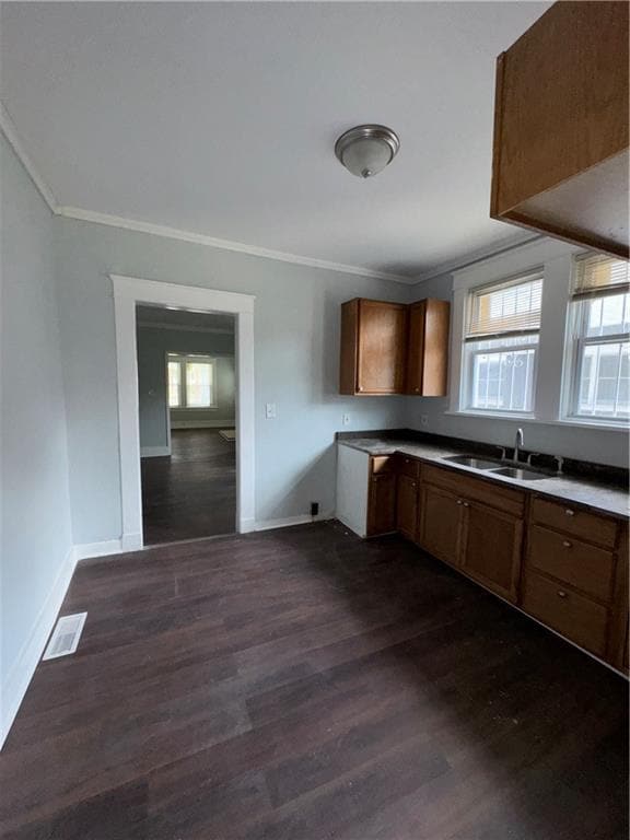 Building Photo - 1462 Lucile Ave SW