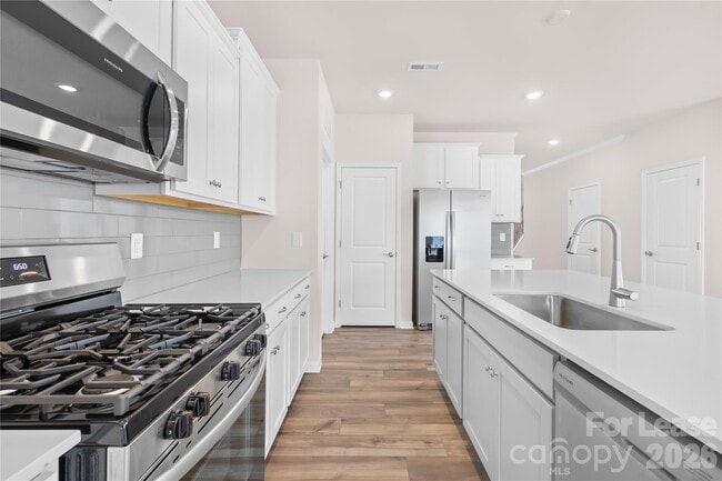 Building Photo - 1609 Swallow Tail Dr