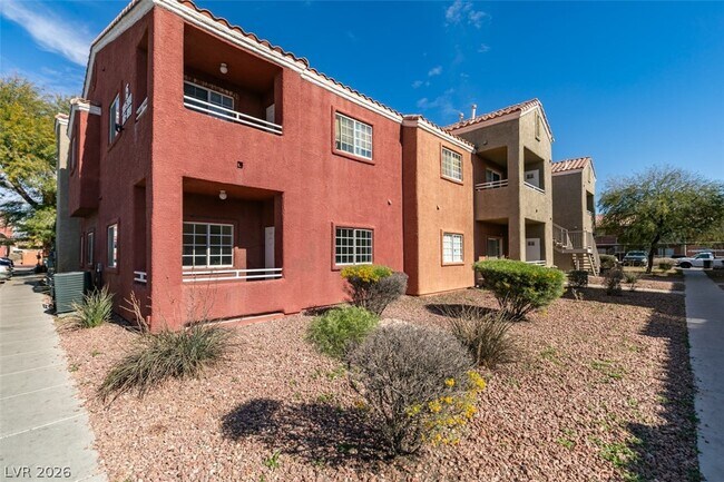 Building Photo - 4730 E Craig Rd