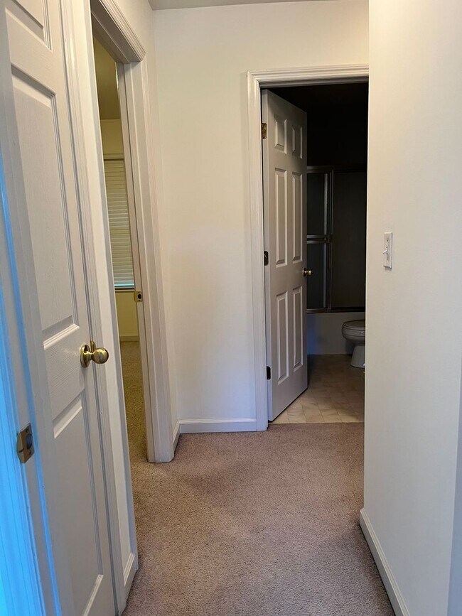 Building Photo - 55 Monterey Cypress Dr