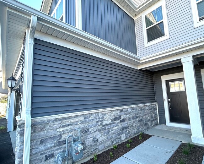 Building Photo - 612 Cassia Ct