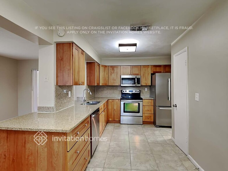 Building Photo - 5212 SW 91st Terrace