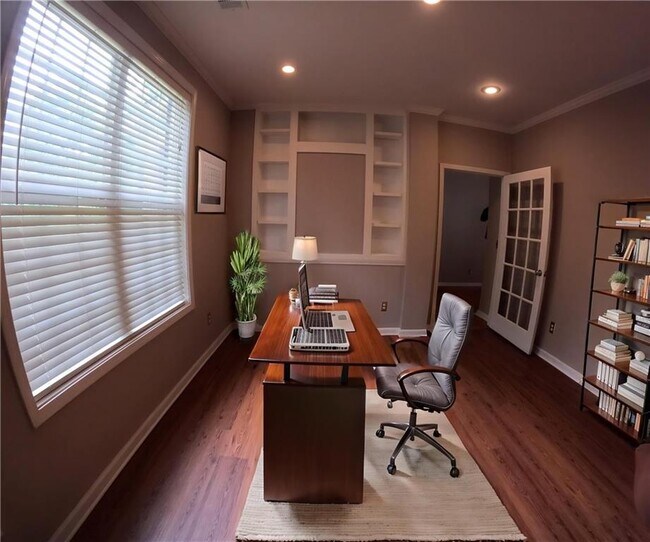 Building Photo - 2680 Hampton Park Dr