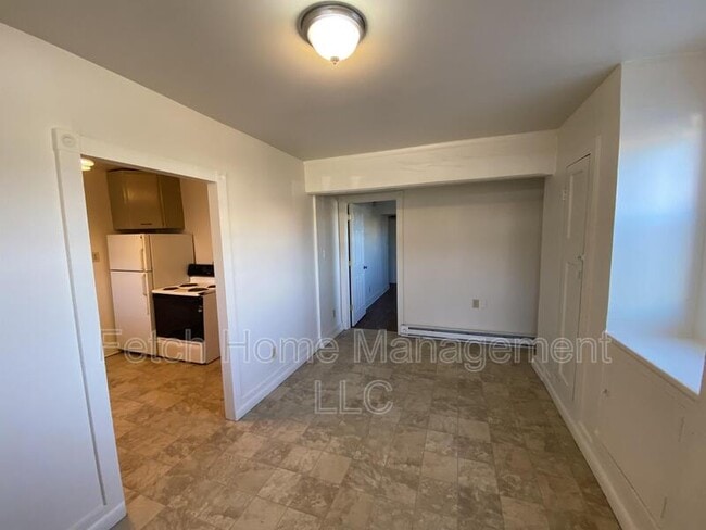 Building Photo - 6 Reese Ave