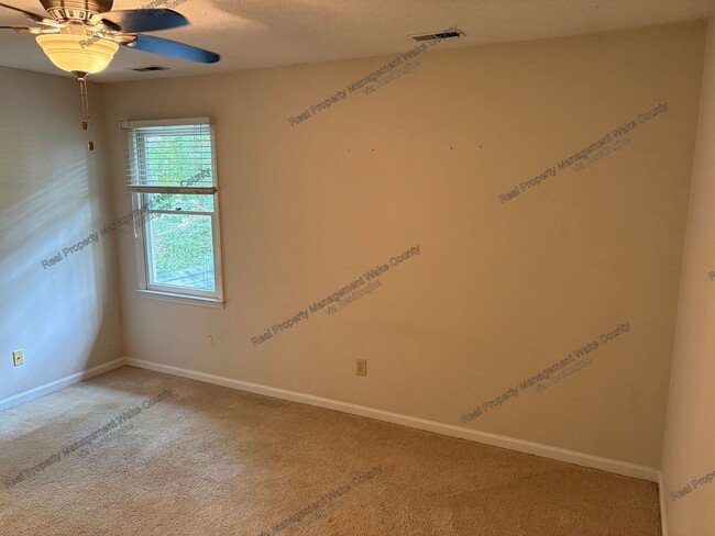 Building Photo - 5512 Hamstead Crossing