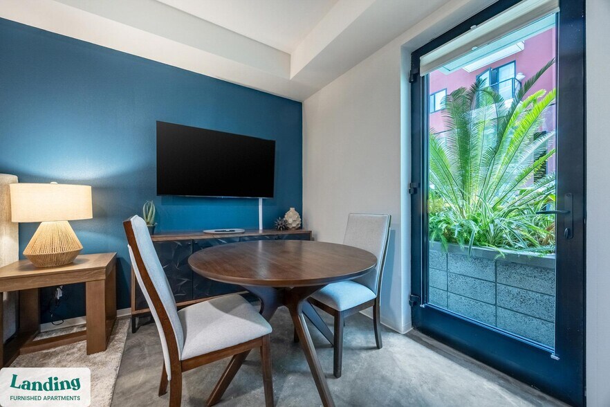 Building Photo - 372 Fourth Ave