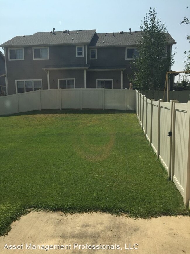 Building Photo - 710-714 Pebble Beach Rd