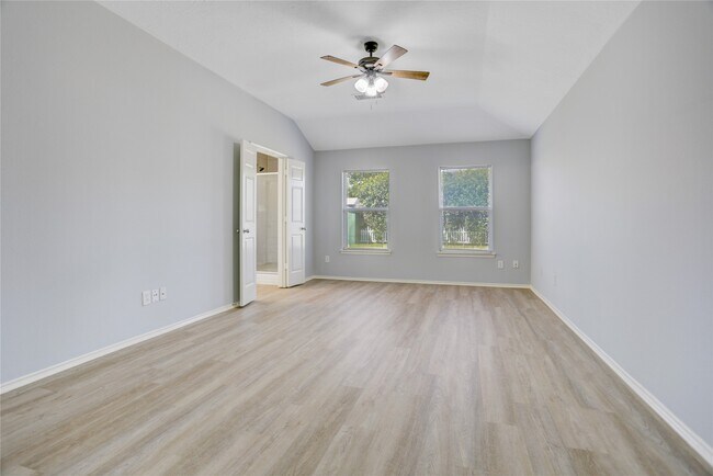 Building Photo - 20119 Bitterroot Ranch Dr