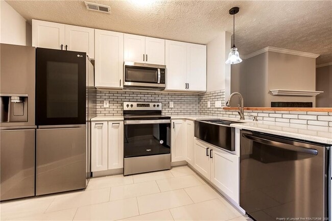 Building Photo - 350 Bubble Creek Ct