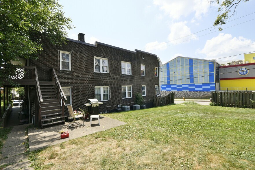 Building Photo - 2017 West St