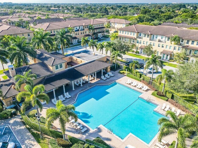 Building Photo - 14749 SW 9th St