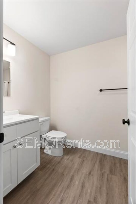 Building Photo - 199 Iylas Ln