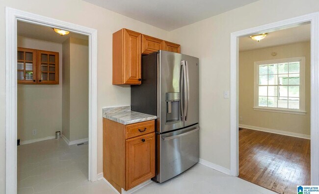 Building Photo - 921 5 Mile Rd