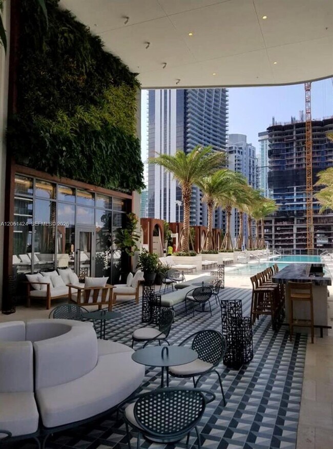 Building Photo - 801 S Miami Ave