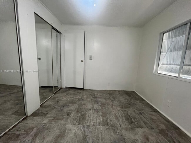 Building Photo - 23017 Watergate Cir