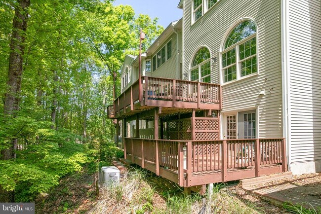 Building Photo - 11434 Cedar Ridge Dr