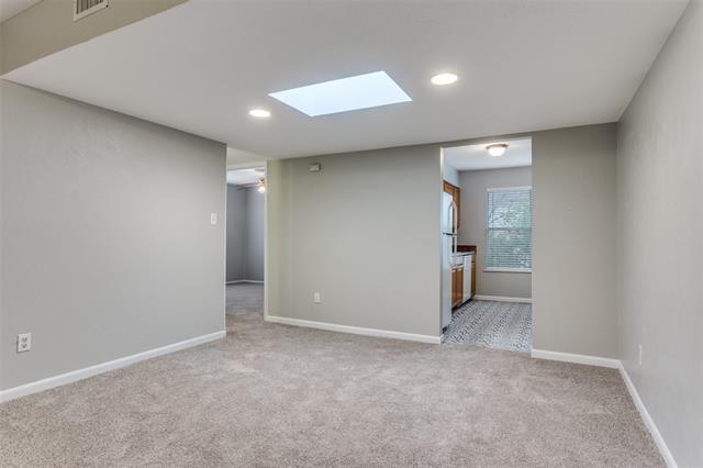 Building Photo - 3828 W 7th St