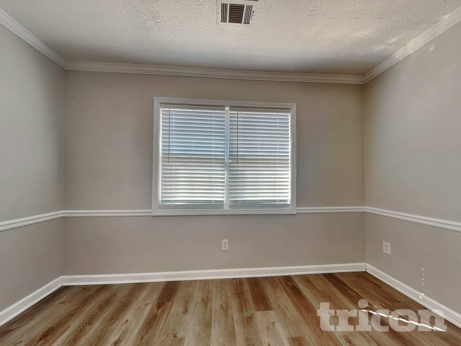 Building Photo - 3845 Forsythia Way