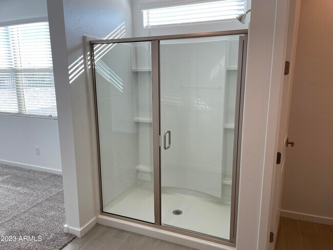 Building Photo - 17401 W Red Fox Rd