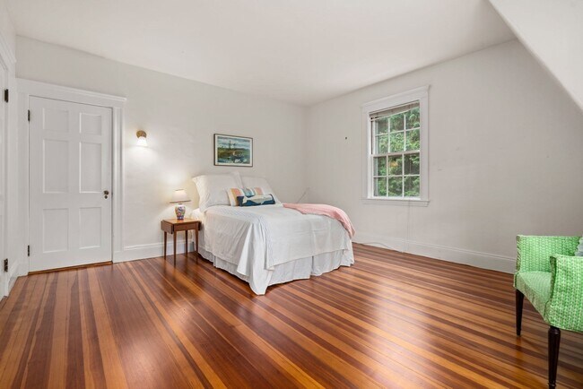 Building Photo - 81 Avalon Rd