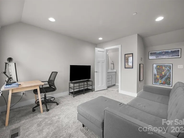 Building Photo - 4127 Bryant Terraces Dr