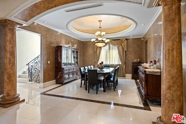 Building Photo - 2023 Parnell Ave