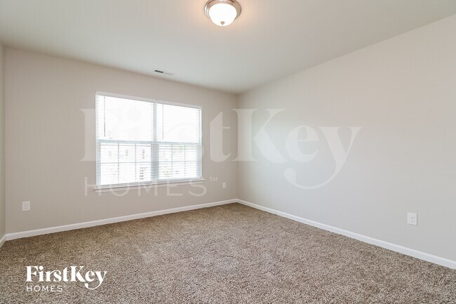 Building Photo - 43 S Great White Way