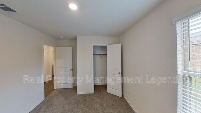 Building Photo - 2311 San Jacinto Wy