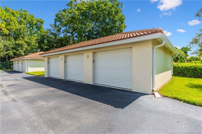 Building Photo - 13468 Harbour Ridge Blvd