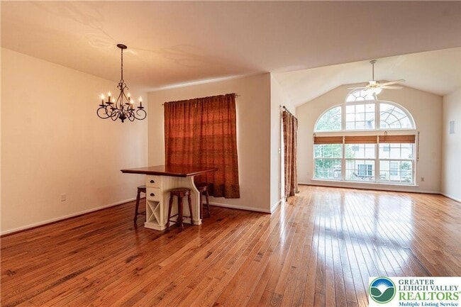 Building Photo - 5811 Fresh Meadow Dr