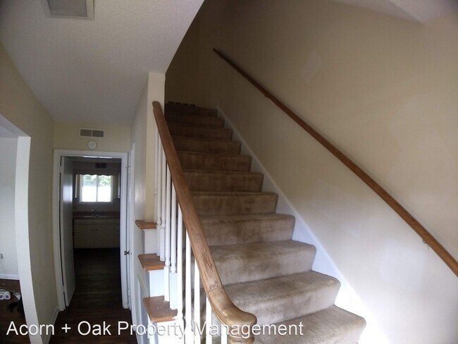 Building Photo - 2 br, 2.5 bath House - 2366 Champion Court