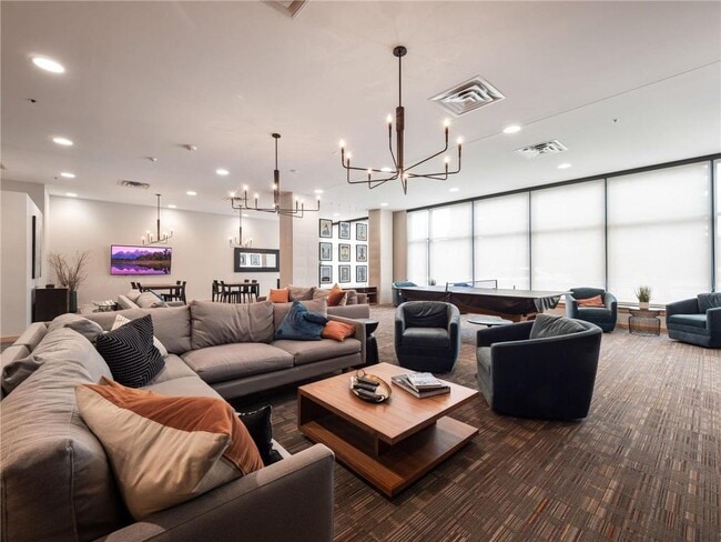 Building Photo - 740 Portland Ave